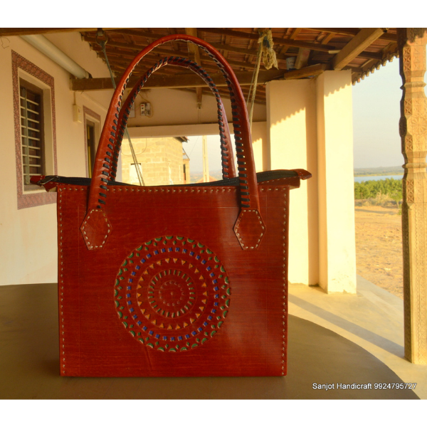 natural and artistic